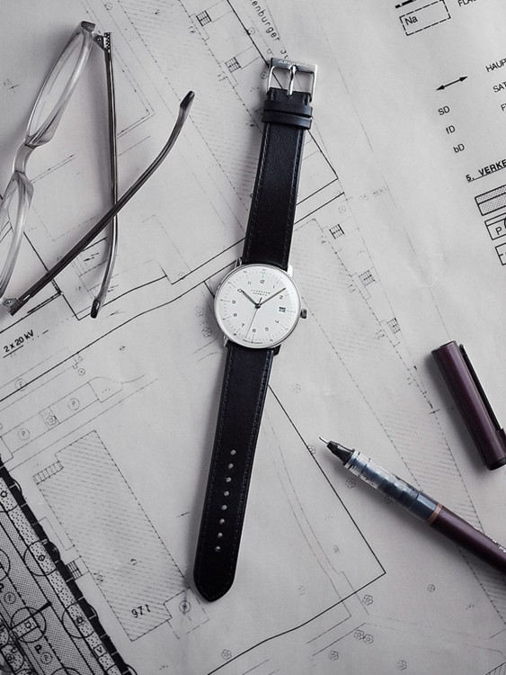 Junghans max bill Automatic Tiefpreis
