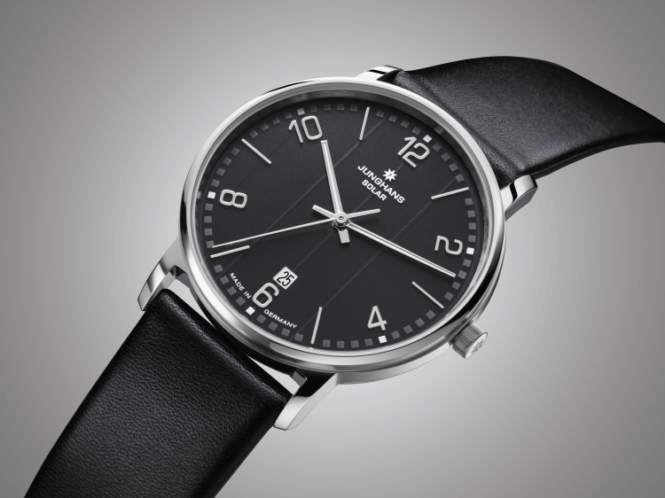 Junghans Milano Solar Vierteljährliche Förderung