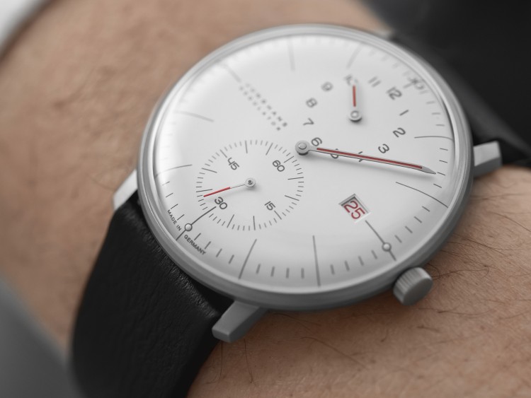 Junghans max bill Regulator Bauhaus Valentinstagsangebot