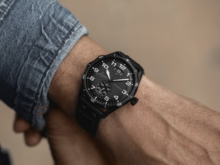 Junghans Pilot Automatic Bis zu 60% Rabatt