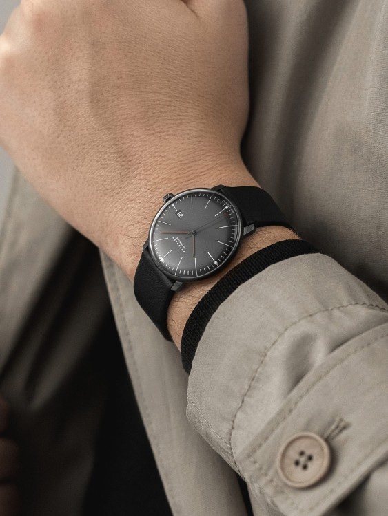 Junghans max bill Automatic Bauhaus Discount Store für neue Produkte
