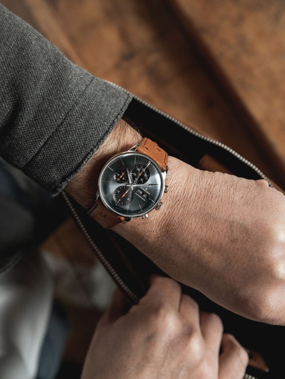 Junghans Meister Chronoscope, Date English Riesige Rabatte