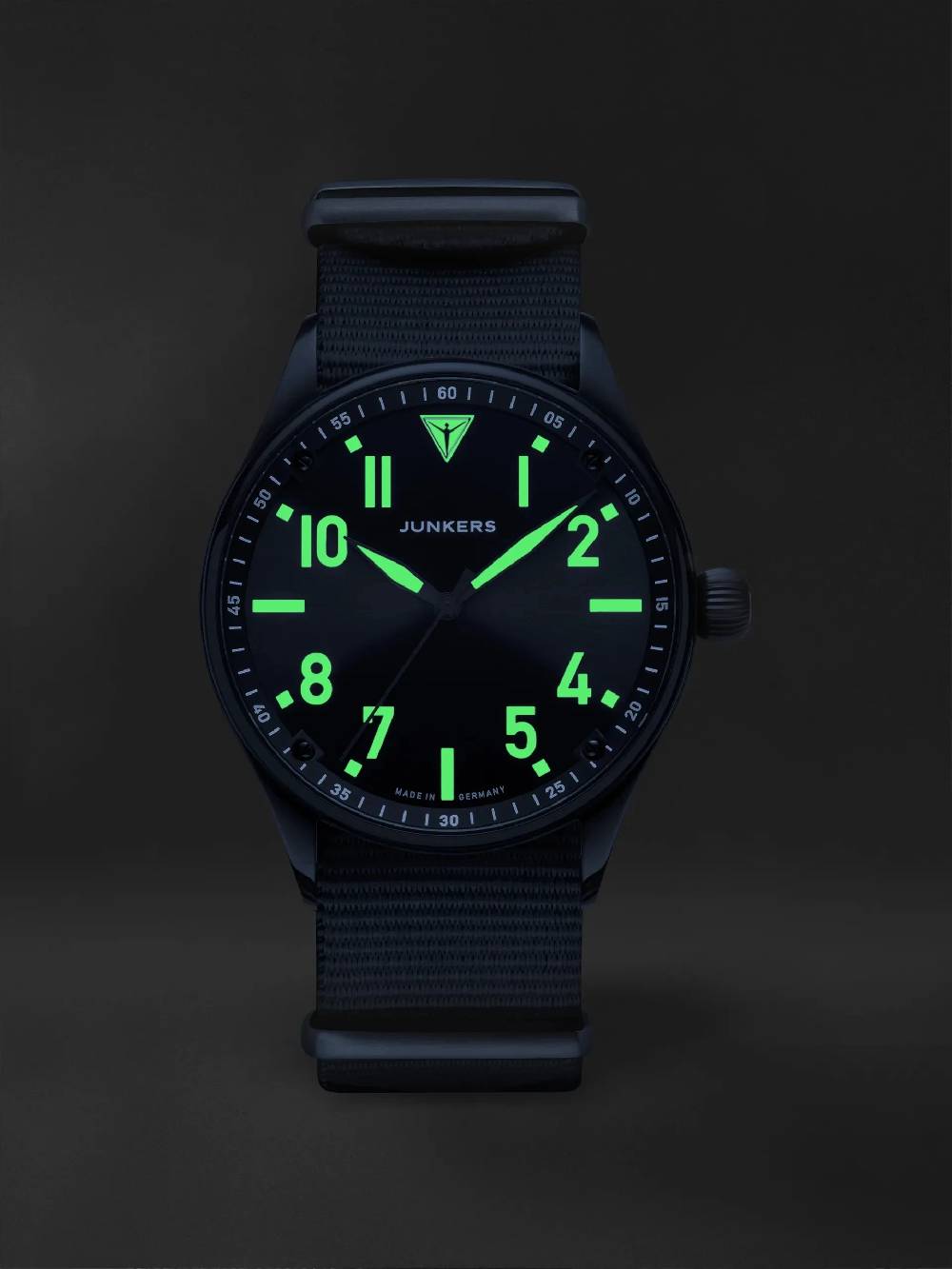 Junkers Flieger Lagerräumung