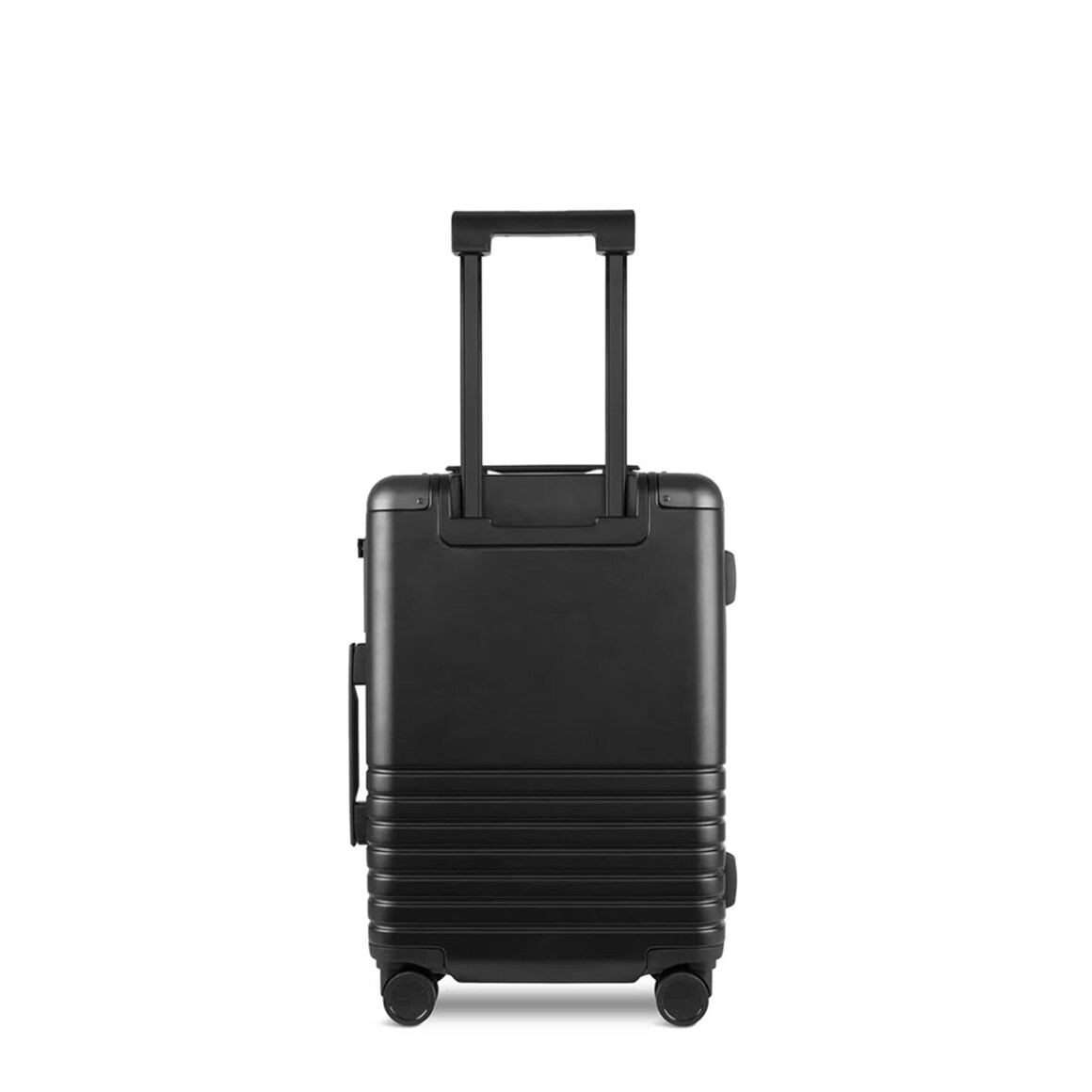 Kpten & Son Heathrow Cabin All Black Riesige Ersparnisse