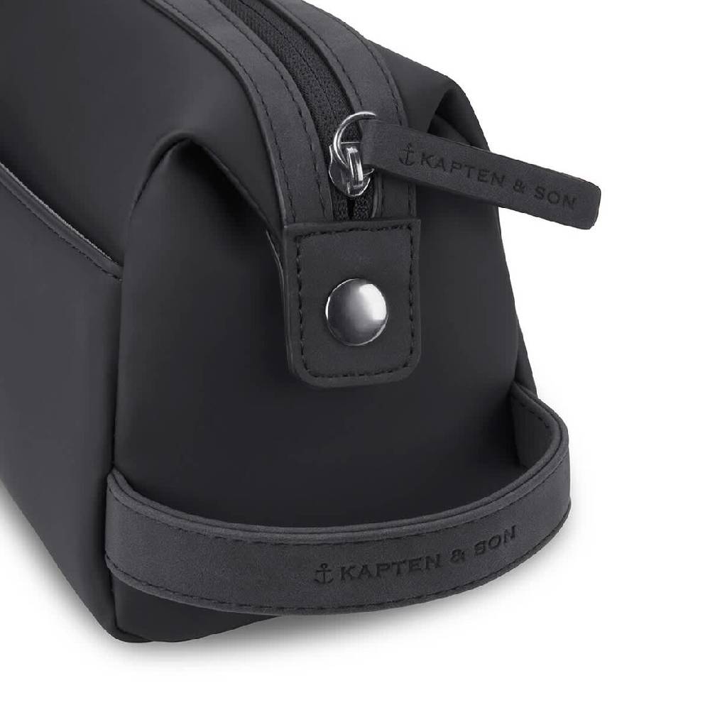 Kpten & Son Windsor All Black Letzter Tag