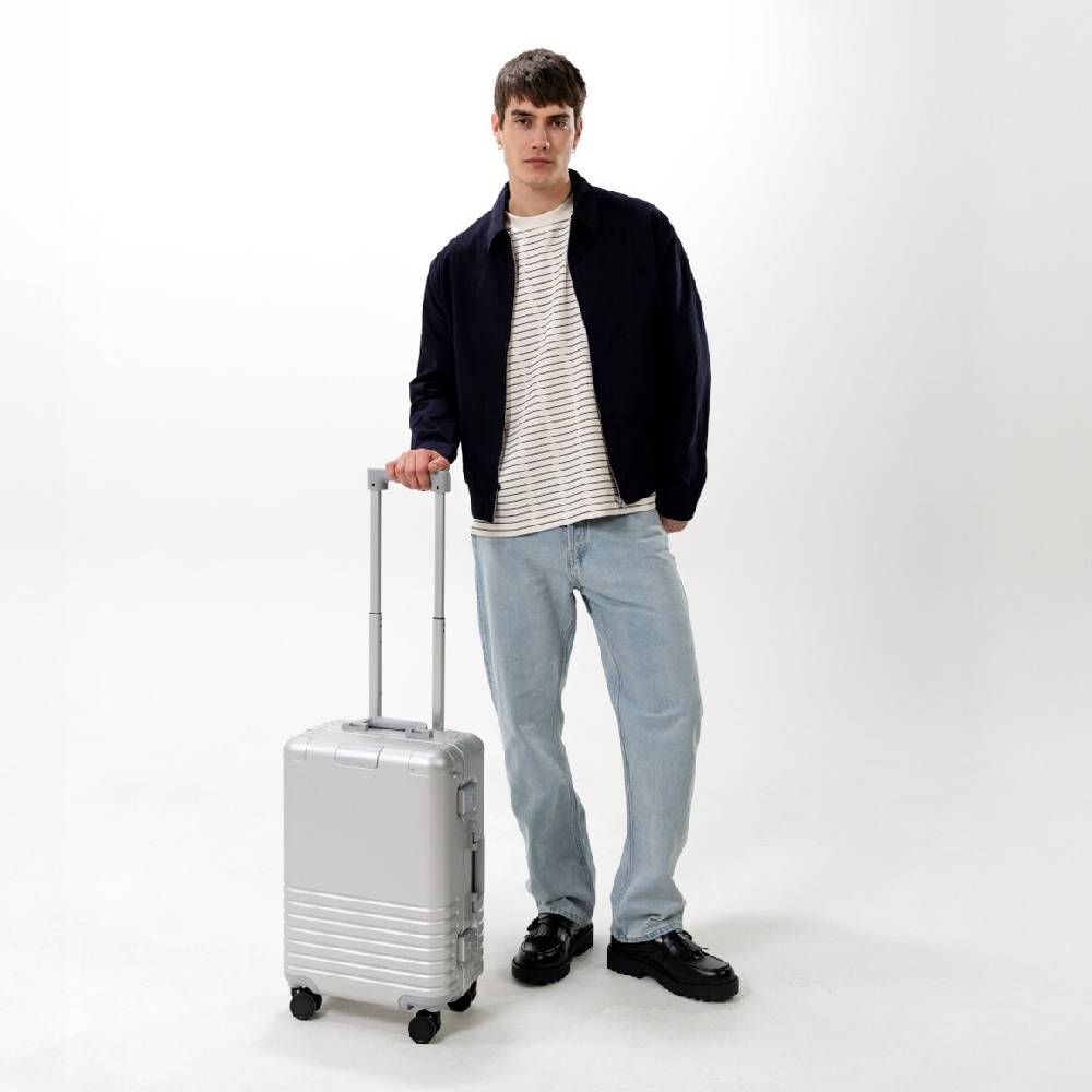 Kpten & Son Heathrow Aluminium Cabin Silver Neueste Mode