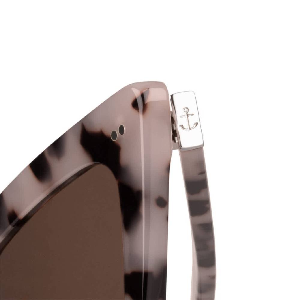 Kpten & Son Calais Mineral Tortoise Brown Riesige Rabatte