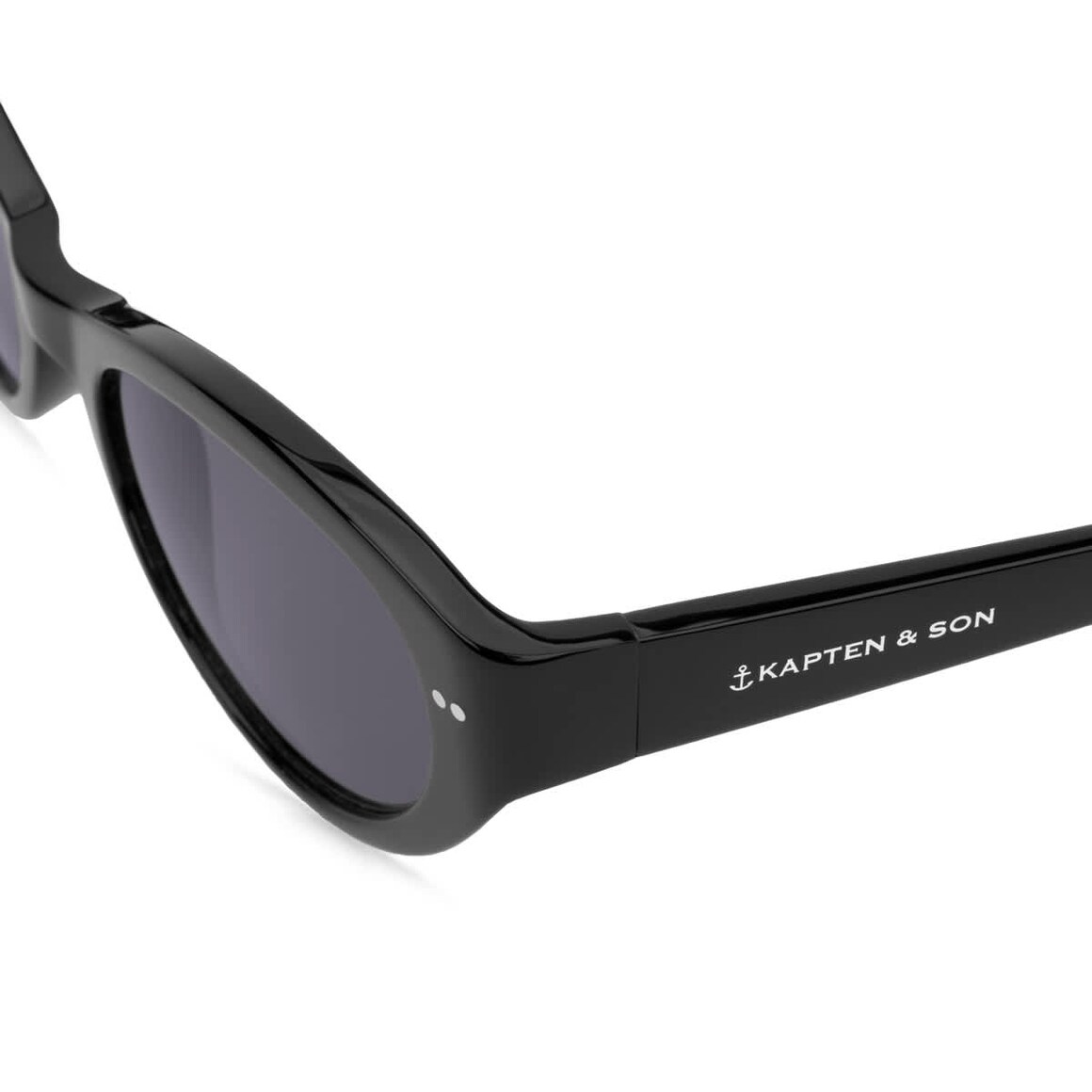 Kpten & Son Marseille All Black Discount Store für neue Produkte
