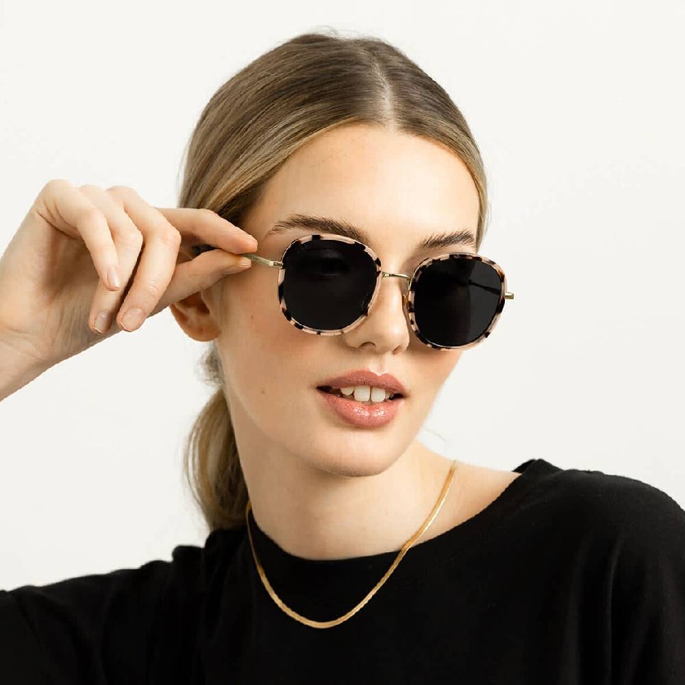 Kpten & Son Amsterdam Large Sand Tortoise Black Speichern exportieren