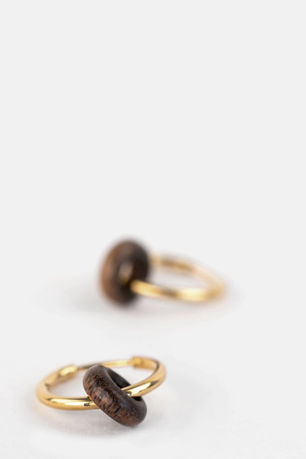 Kerbholz DONUT EARRING Walnuss Sonderangebot der Fabrik