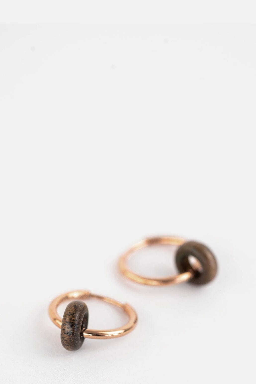 Kerbholz DONUT EARRING Walnuss Sonderangebot der Fabrik