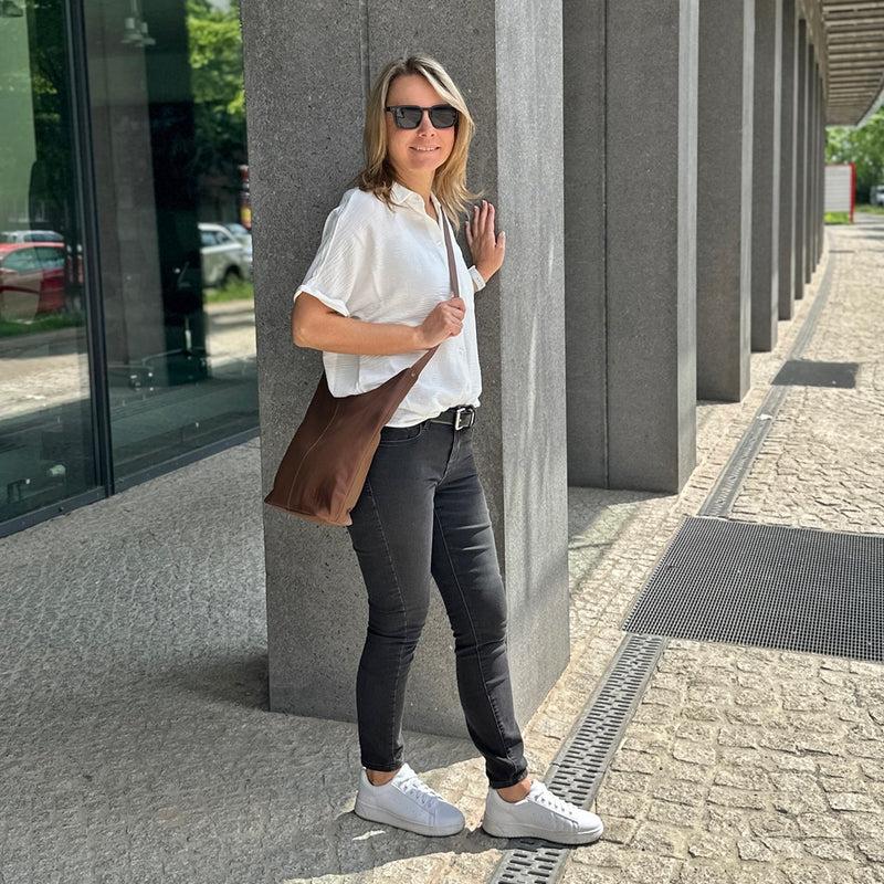 Leconi mittlere Umhängetasche Schultertasche Beuteltasche Damentasche Leder rehbraun LE0072 Online
