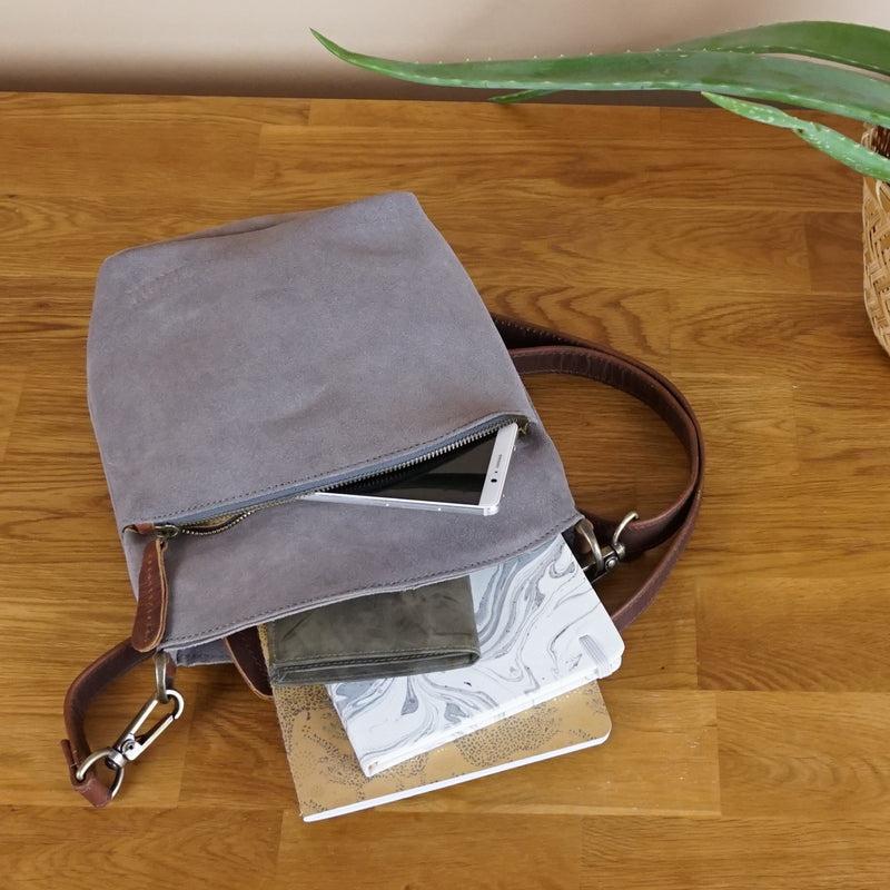 Leconi kleine Umhängetasche Schultertasche Freizeittasche Wildleder grau LE3049 Black Friday Preise