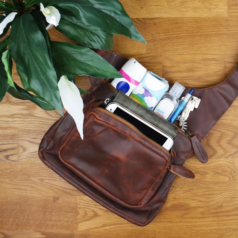 Leconi Umhängetasche Schultertasche Crossbag Damen Herren Leder braun LE3015 Kauf eins, bekomm eins gratis