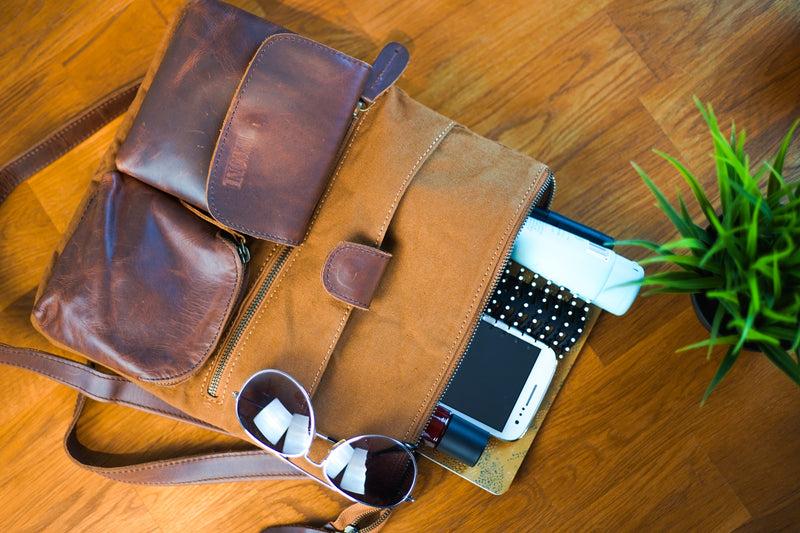 Leconi Umhängetasche Schultertasche Damen Herren Used Look Leder Canvas cognac LE3011 Muttertagsangebot