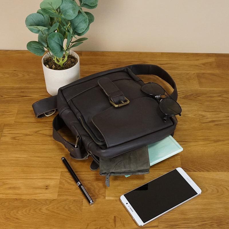 Leconi kleine Umhängetasche Schultertasche Freizeit Leder dunkelbraun LE3042 Tiefpreis