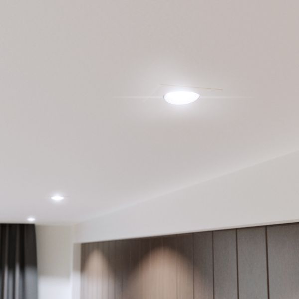 Decken- Einbaurahmen KUN, eckig, schwenkbar (MR16/PAR16/50mm) + GU5.3 Fassung Letzter Tag