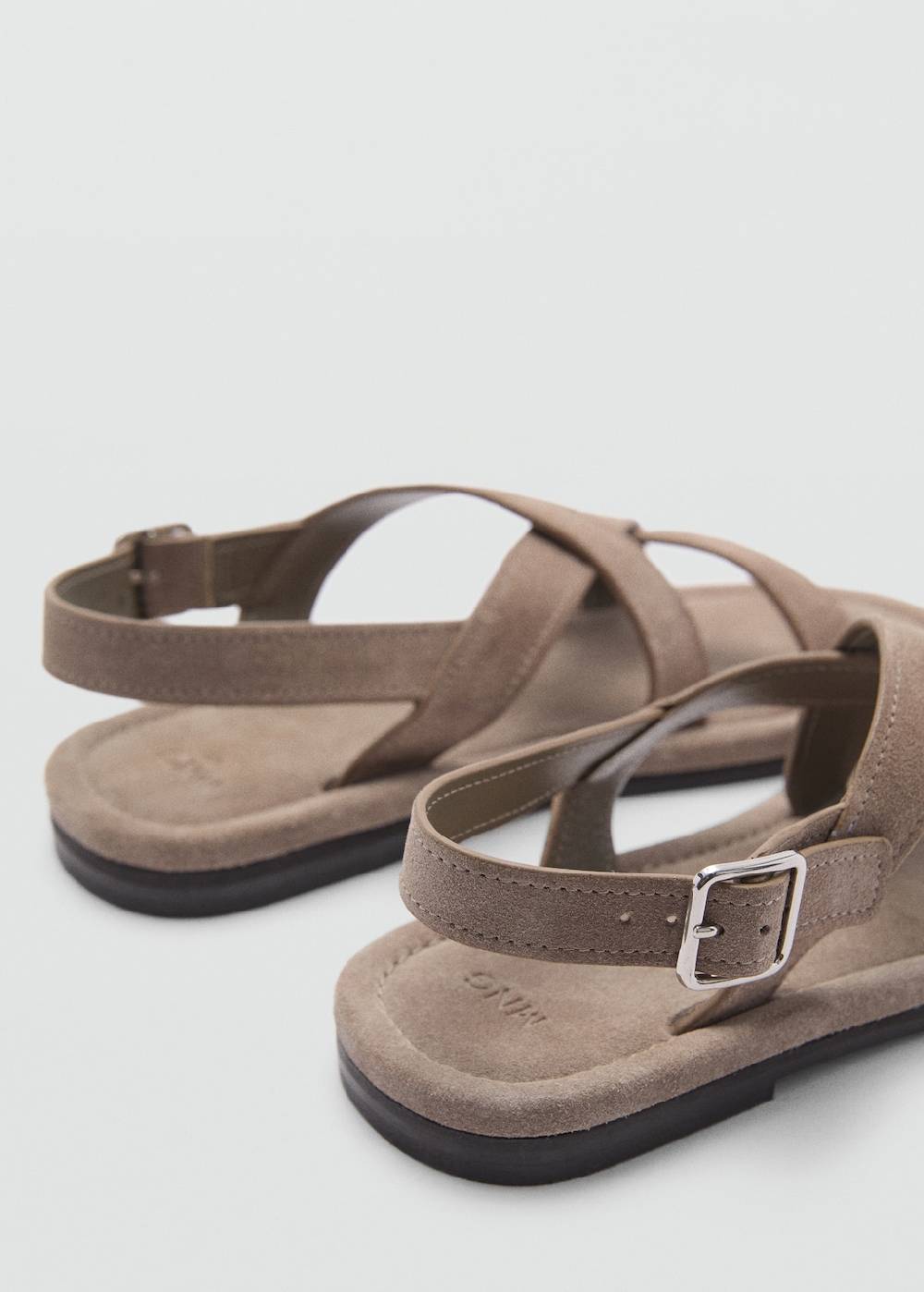Mango Rauleder-Sandale mit überkreuzten Riemen Online Outlet