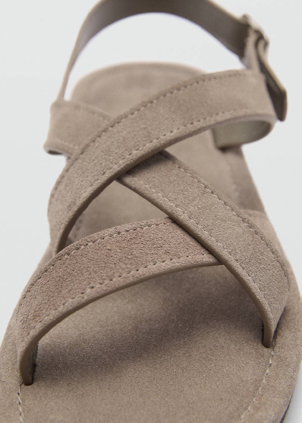 Mango Rauleder-Sandale mit überkreuzten Riemen Online Outlet