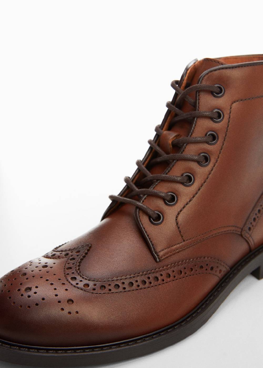 Mango Lederstiefelette mit Stanzdetails Zeitbegrenzte Promotion