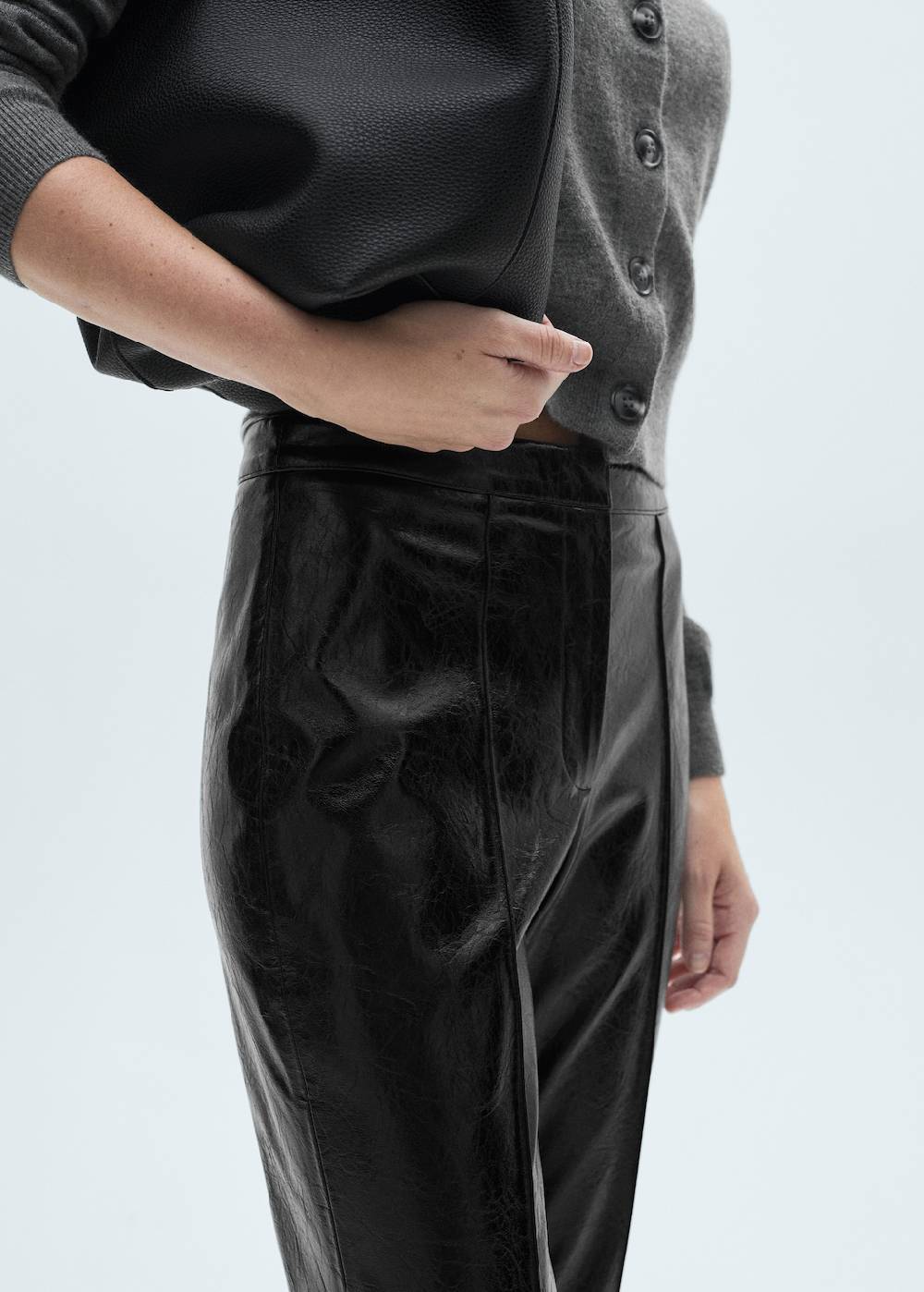 Mango Skinny-Hose mit Leder-Effekt im Angebot
