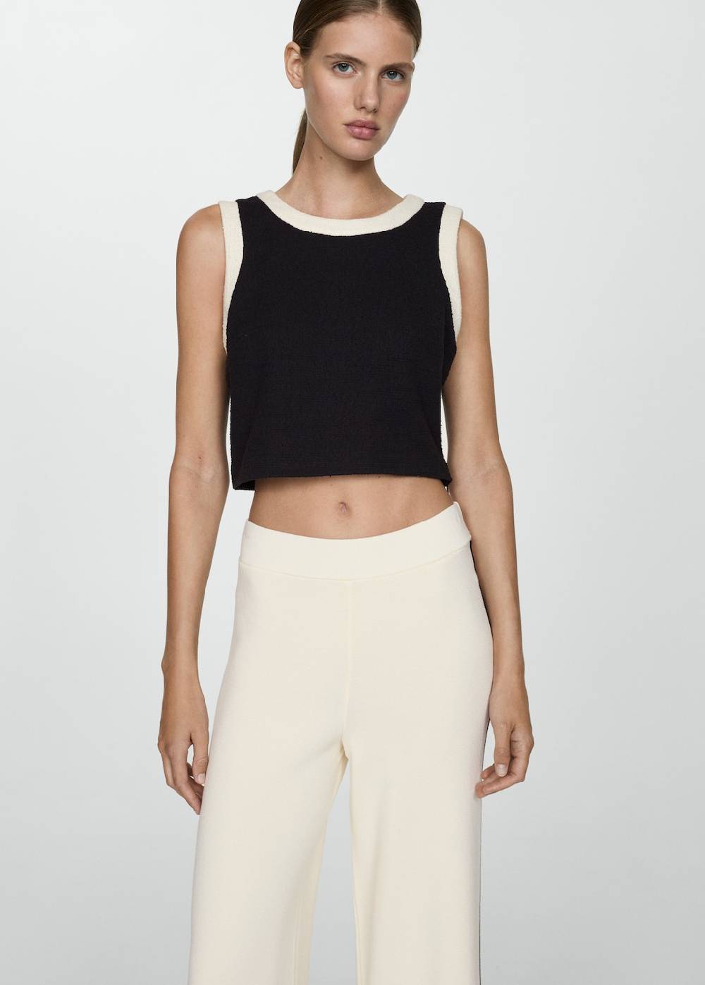 Mango Strickhose mit kontrastierenden Seitenstreifen Cyber Monday
