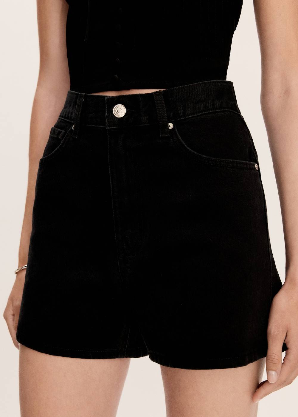 Mango Jeans-Shorts mit hoher Taille Vierteljährliche Förderung