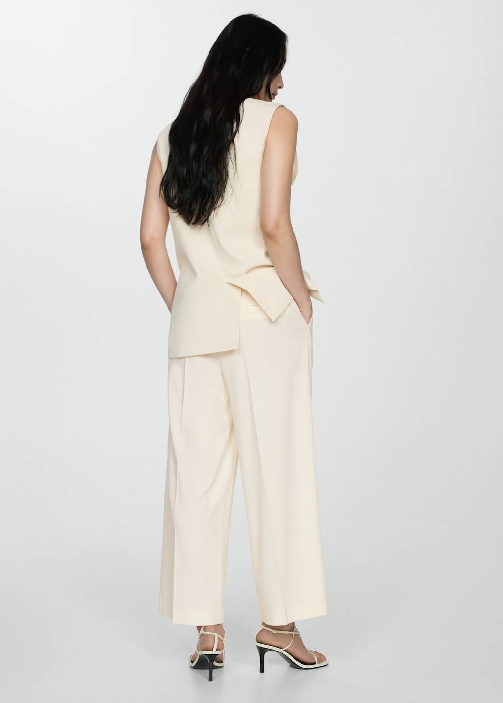 Mango Culotte mit Bundfalten im Angebot