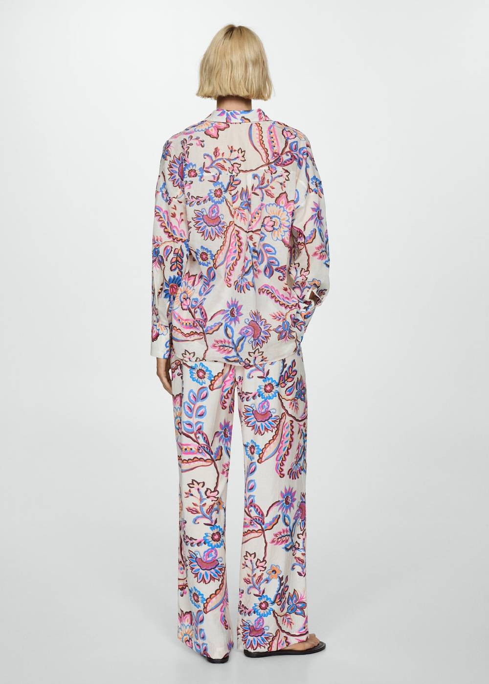 Mango Gerade Hose mit floralem Print Saisonschlussverkauf