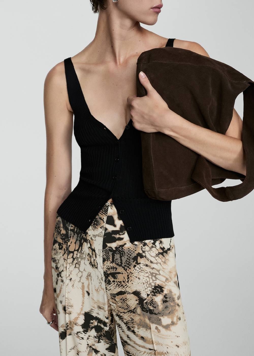 Mango Fließende Hose mit Animal-Print Lagerräumung