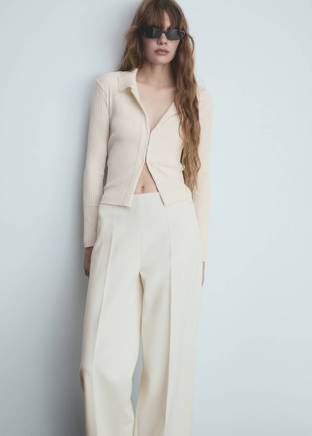 Mango Wideleg-Bundfaltenhose Räumungsverkauf