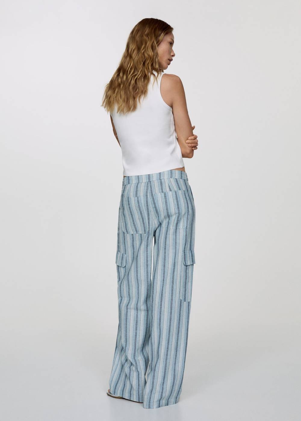 Mango Gestreifte Hose mit Cargotaschen Neueste Mode