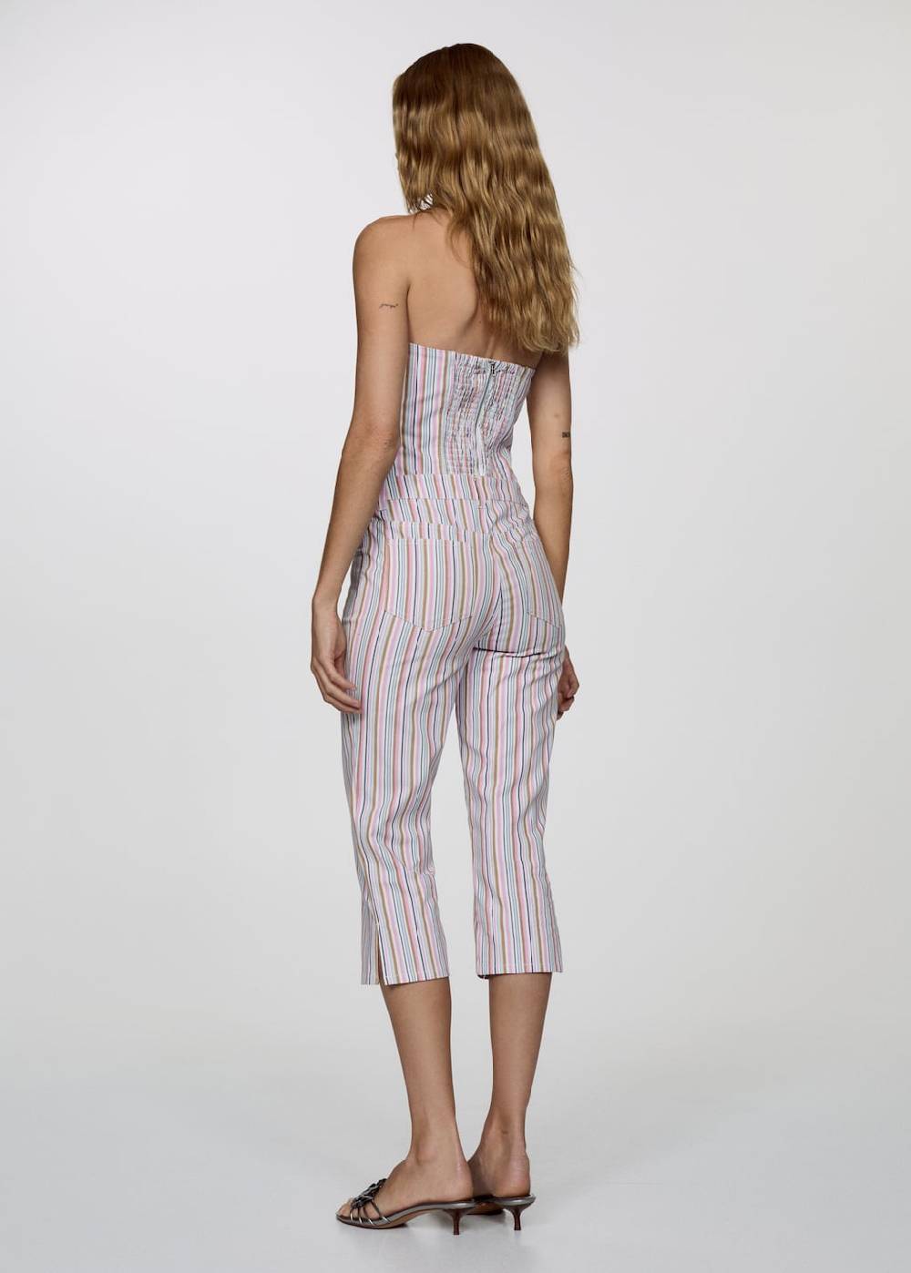 Mango Gestreifte Capri-Jeans Zeitlich begrenztes Angebot