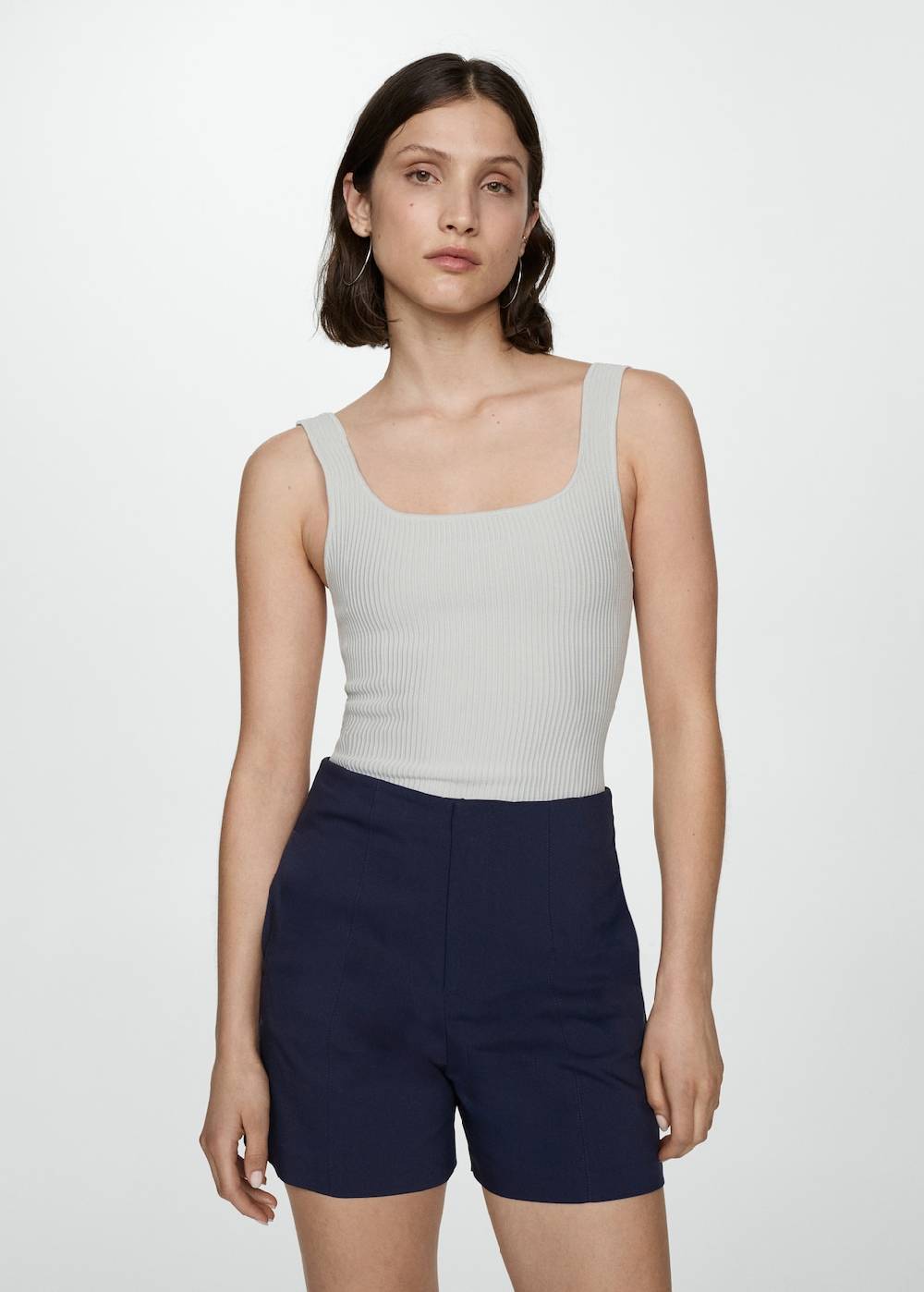 Mango Gerade Shorts mit hoher Taille Neueste Stile
