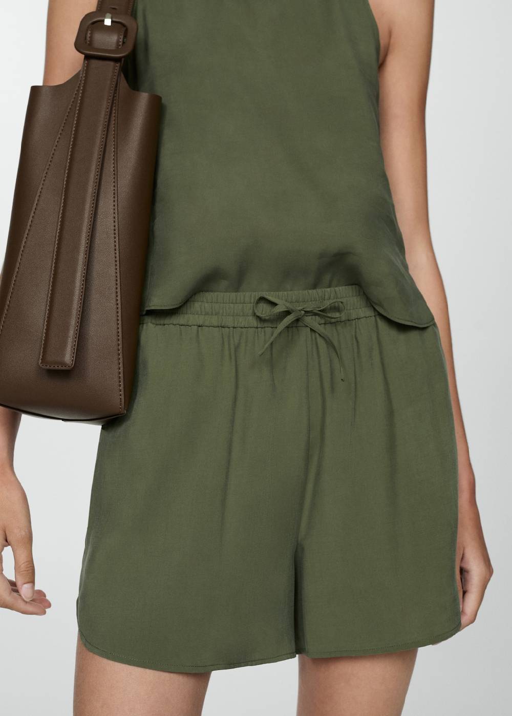 Mango Modal-Shorts mit Schleife Große Rabatte