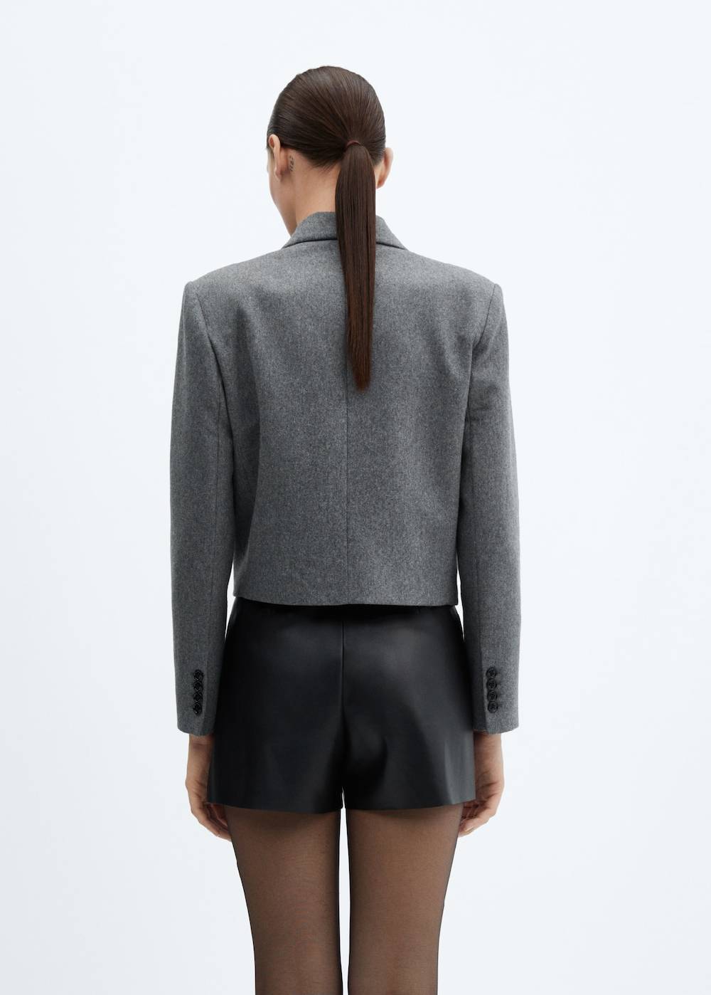 Mango Bundfalten-Shorts mit Leder-Effekt Begrenzte Freigabe