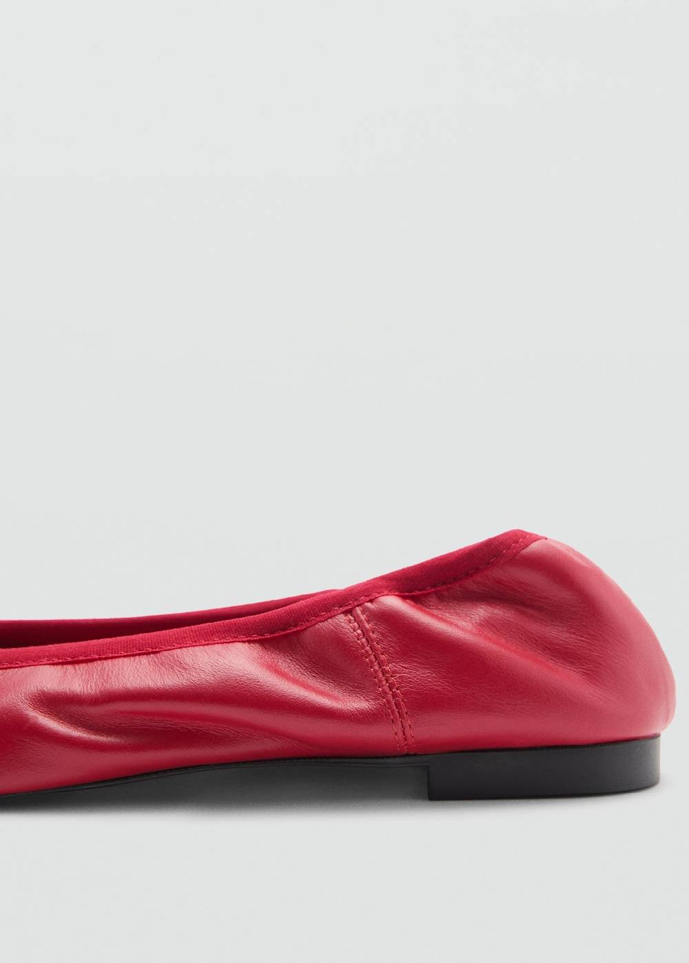 Mango Leder-Ballerinas mit Schleife 2025