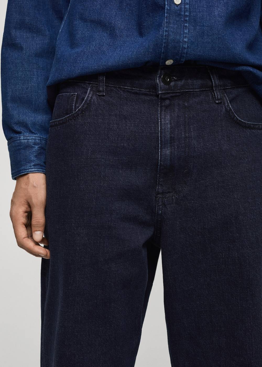Mango Relaxed Fit-Jeans mit dunkler Waschung Versandkostenfrei