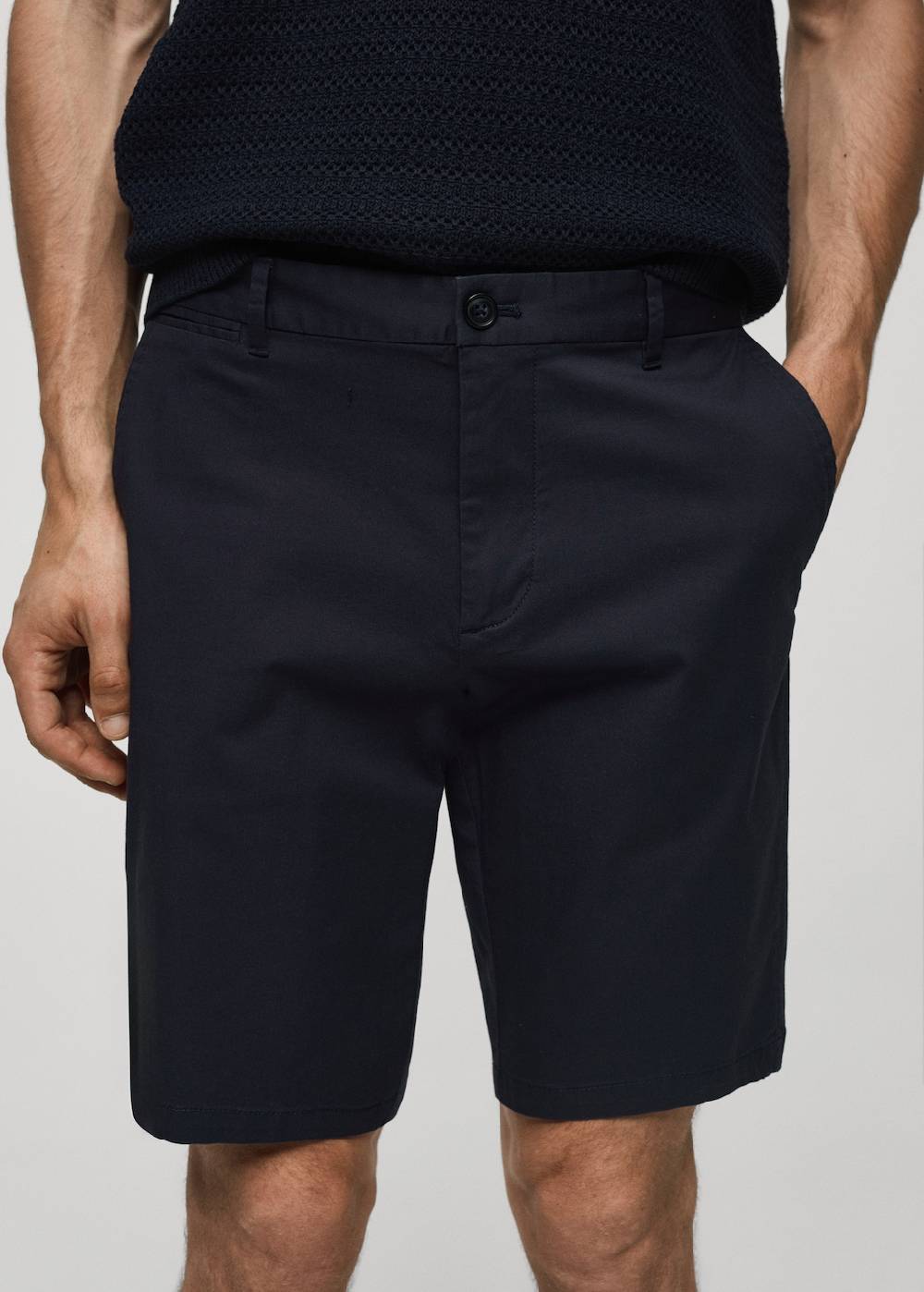 Mango Slim-Fit-Bermudashorts im Chino-Stil aus Baumwolle Kauf eins, bekomm eins gratis