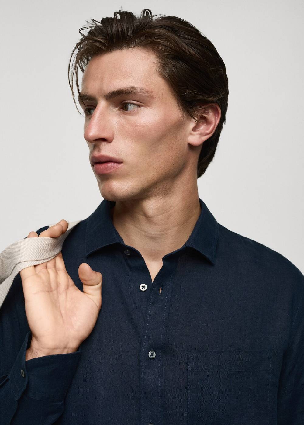 Mango Classic-Fit-Hemd aus 100 % Leinen JETZT KAUFEN