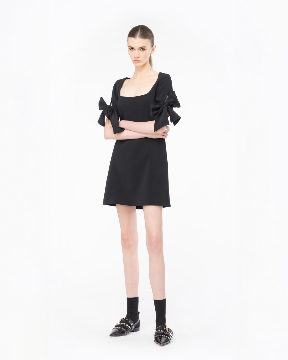 Pinko Minikleid mit Schleife an den Ärmeln Rabatt