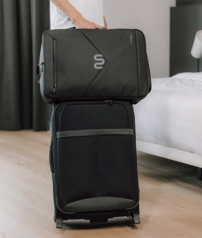 Onemate Travel Bundle: Travel Backpack Ultimate + Toiletry Bag Neueste Mode
