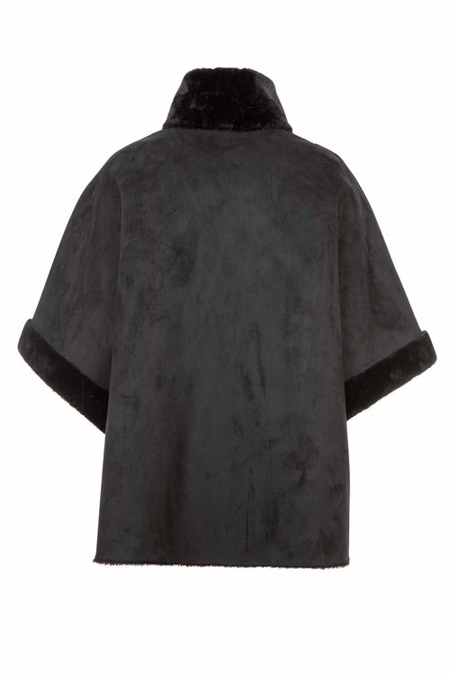 Petite M. Cape zum Wenden in Lammfell Imitat Schwarz Cyber Monday