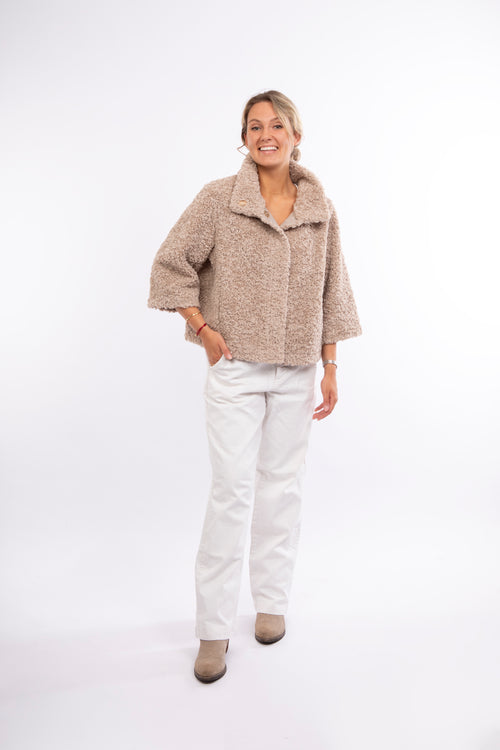 Petite M. Teddyfell Kurze Jacke in Beige Saisonale Angebote