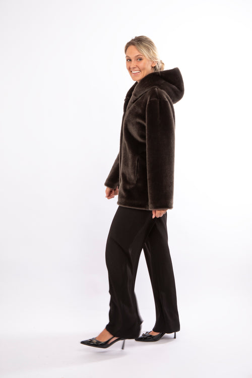 Petite M. Kunstfell Jacke in Dunkel-Oliv Räumungsverkauf