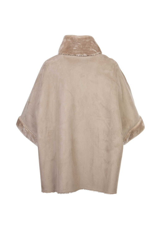 Petite M. Cape zum Wenden in Kunstlammfell Kostenloser Versand international