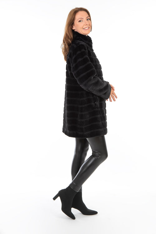 Petite M. Leichte Kunstfell Jacke Schwarz Bestseller
