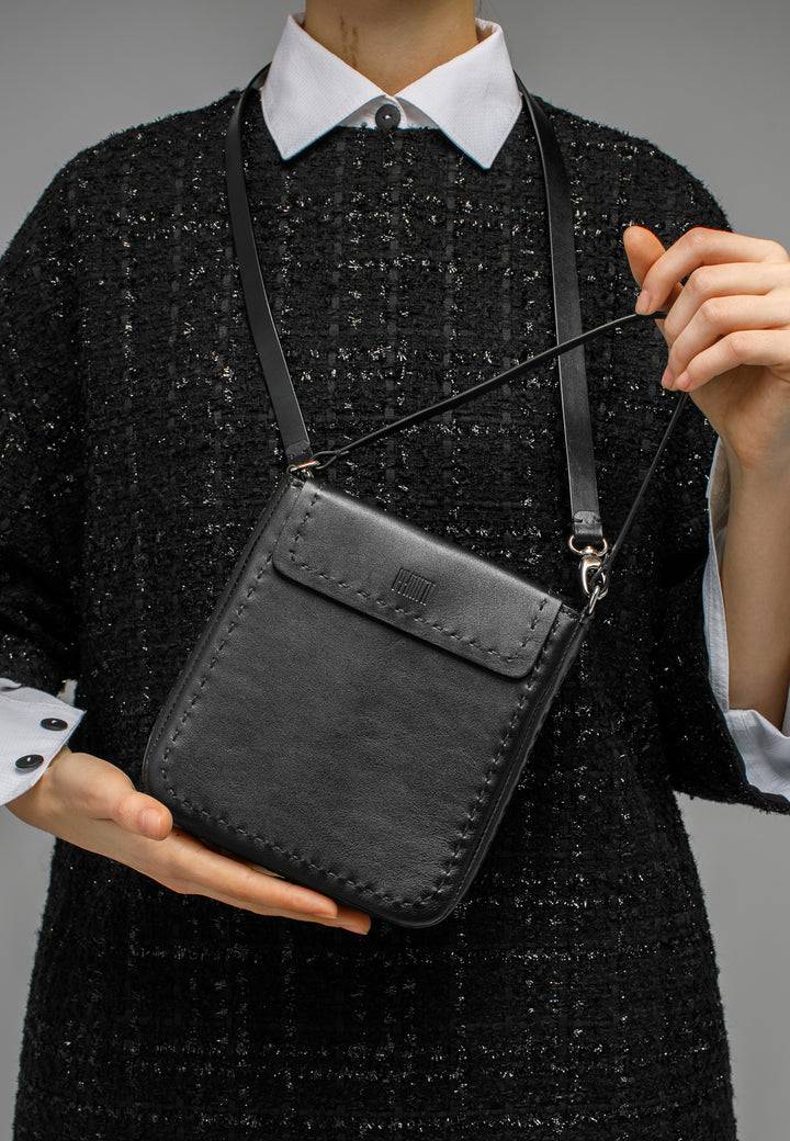 Philini Handtasche in schwarz - Saphira Fabrikpreis