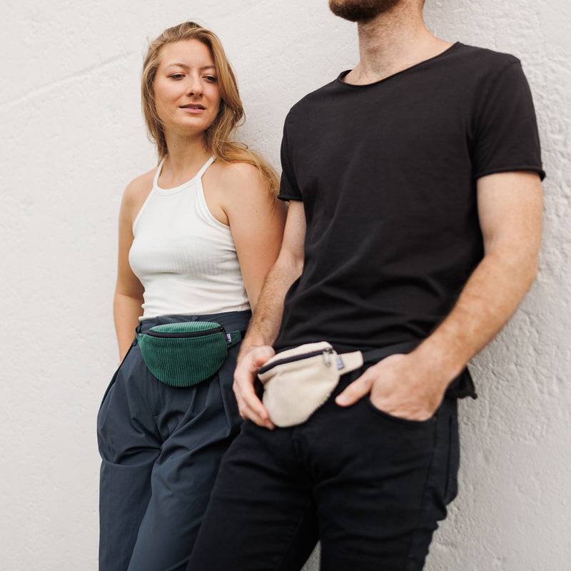 PP Berlin Bauchtasche mini, Cord grün, Kinder Damen Herren Unisex Kauf eins, bekomm eins gratis