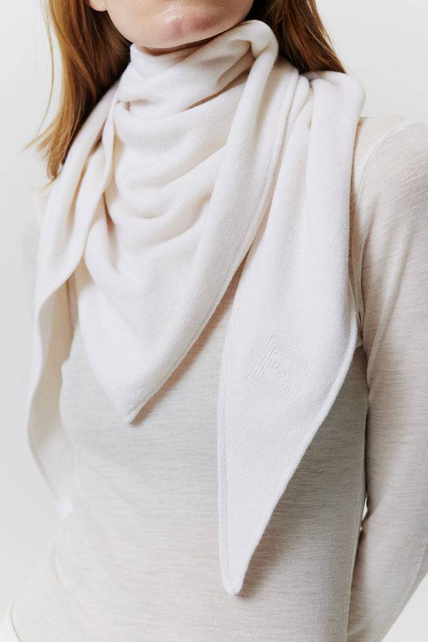 Prinz Berlin Kaschmir Triangle Fine Knit Off-White Heißer Verkauf